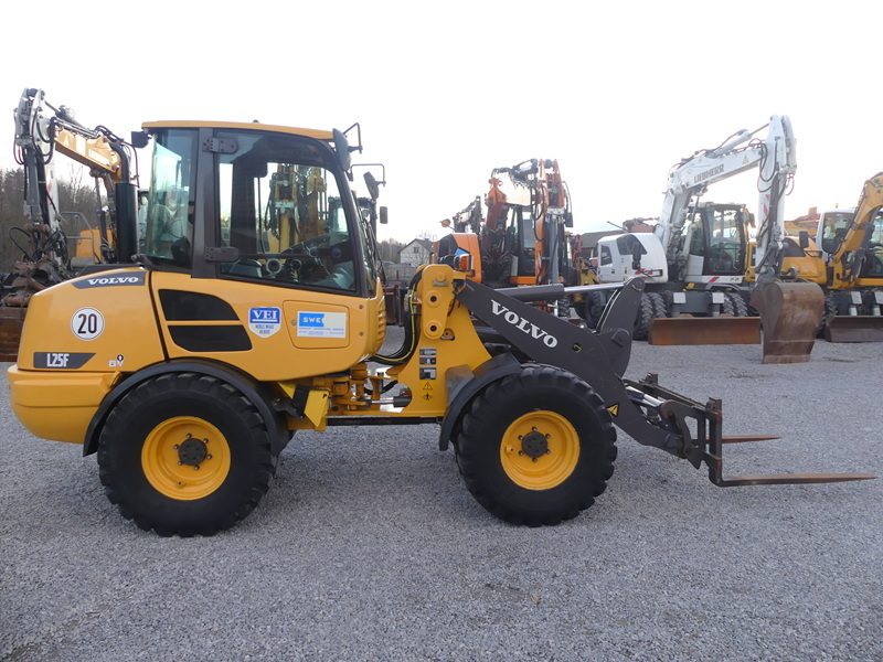 2014 VOLVO L25F